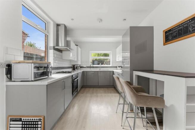 LondonRoad_04.jpg