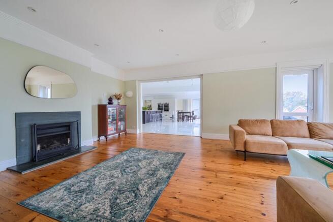 1383662-11-69247e...