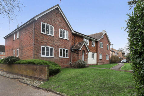Laird Court, Bagshot