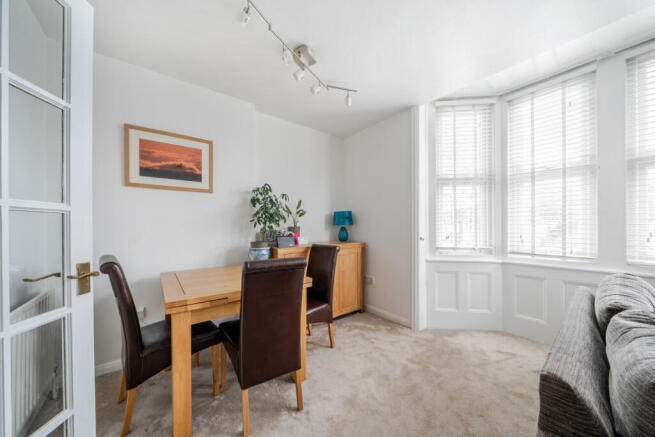 1388676-5-693c1e4...