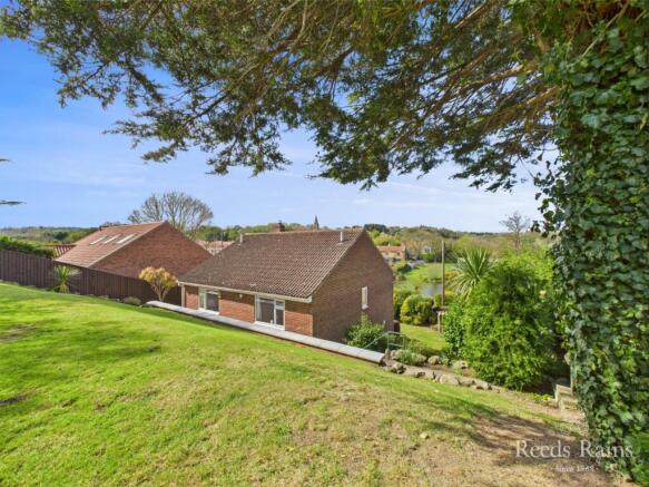 3 bed Detached for sale Image 10