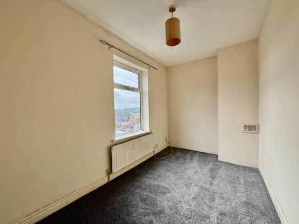 2 bed Terraced for sale Image 7