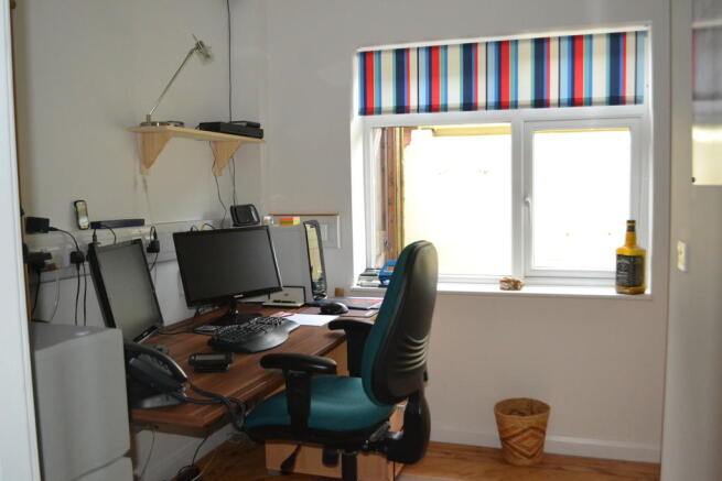 Photo 9