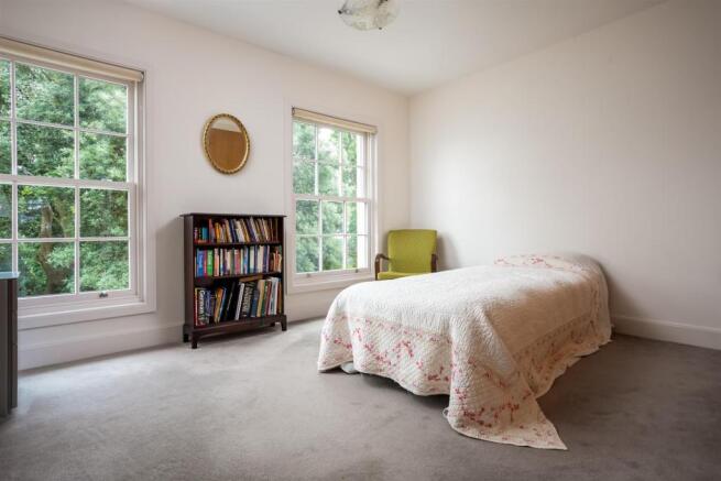 37 - Mitford Lodge - GL50 2T - Web.jpg