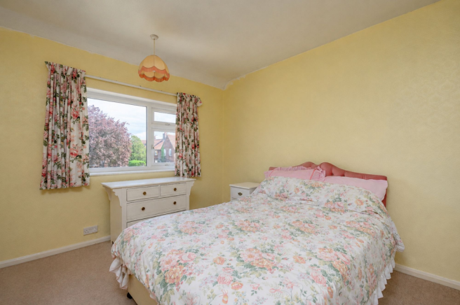 3 bed Terraced for sale Image 8