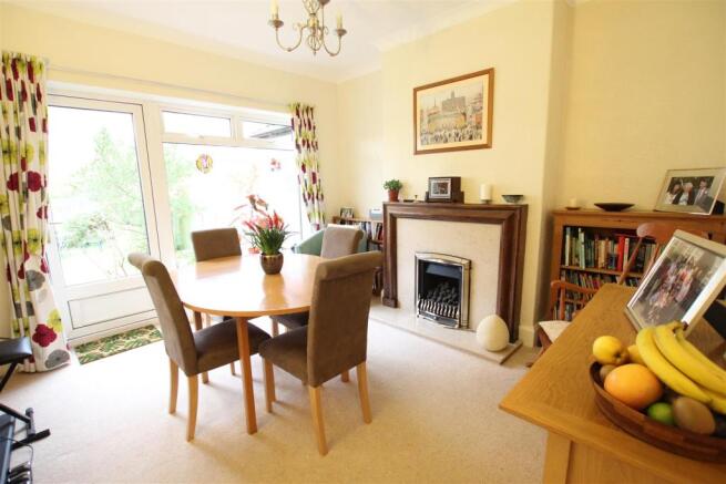 Dining Room.JPG