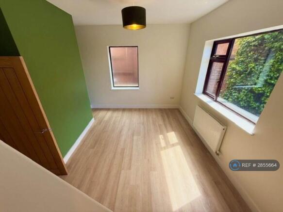 3 bed Detached to rent Image 4