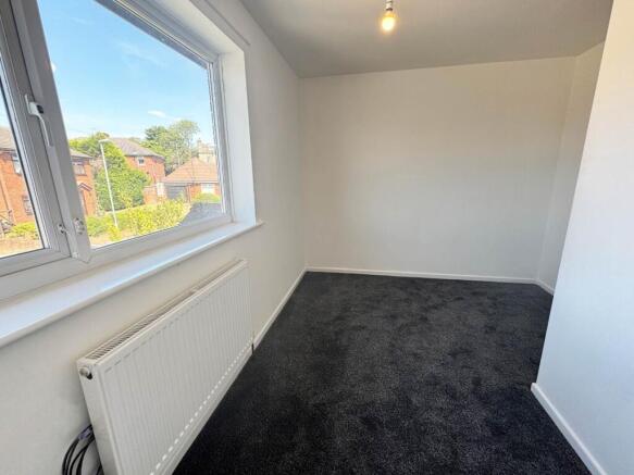 2 bed Semi-Detached to rent Image 9