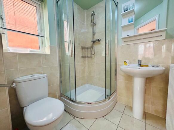 En-suite Bathroom
