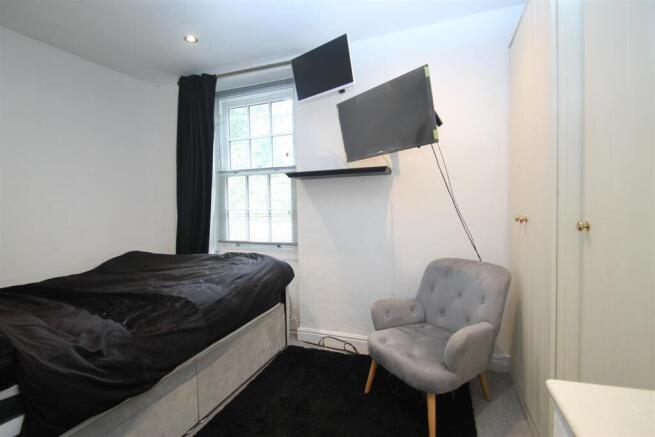 1 bed Terraced for sale Image 5
