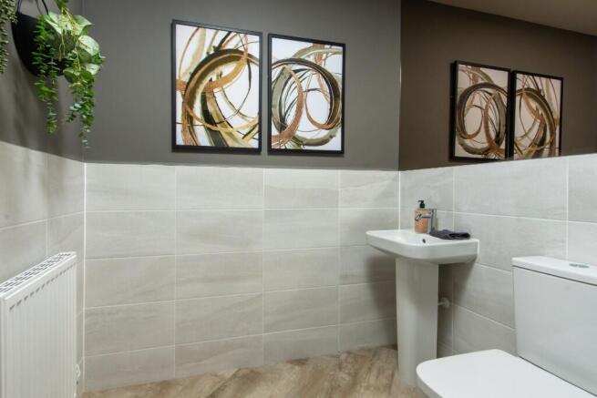 4 bed Detached for sale Image 7