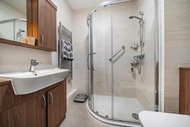 Shower Room.jpg