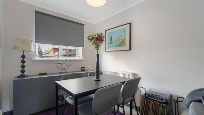 5, Burra Gardens, Bishopbriggs, Glasgow, G64 photo 4