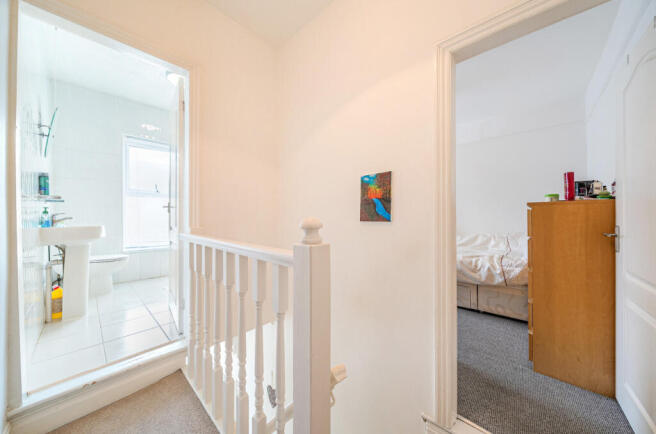2 bed Terraced for sale Image 8