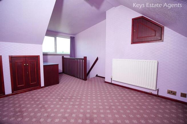 Attic Room Ang1.jpg