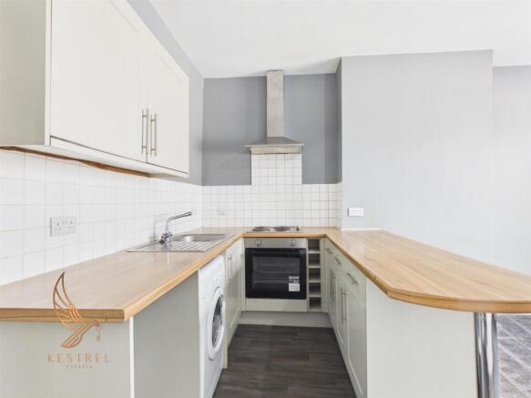 2 bed Flat for sale Image 11