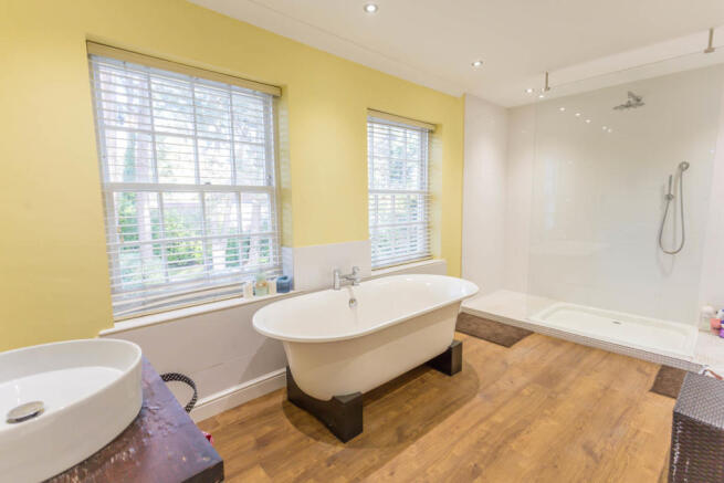 En-suite Bathroom