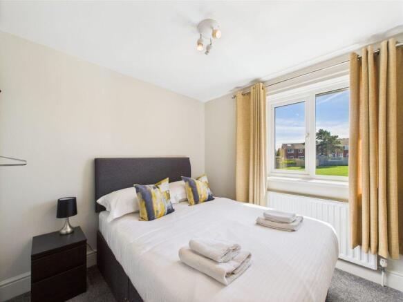 4 bed Detached for sale Image 11