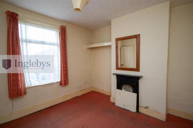 3 bed Terraced for sale Image 8