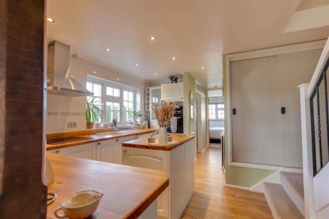 Kitchen/Breakfast Room