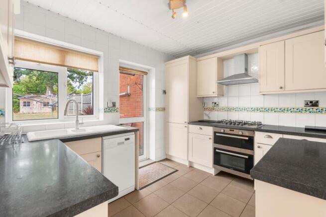 Cowper Road, Welwyn Garden City, AL7 photo 4