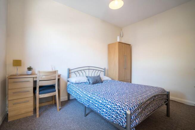 7 bed Apartment for sale Image 7