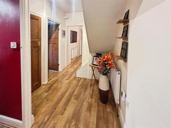 Hall/Landing