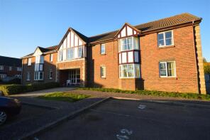 34, St James Court, Deben Road, Saxmundham IP17 1YA
