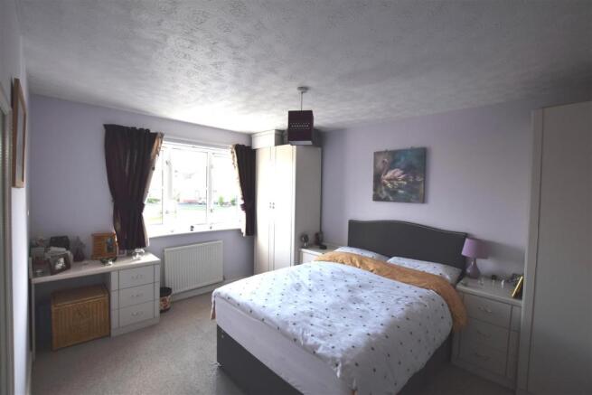 3 Lower Westlake Rd Bed 1.jpg