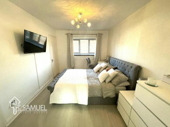 Master bedroom 3.JPG