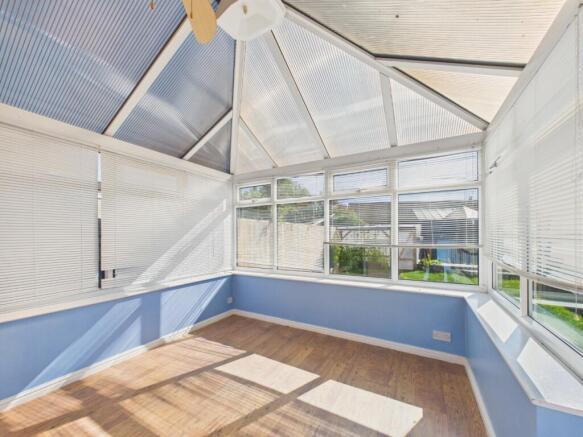 2 bed Semi-Detached for sale Image 8