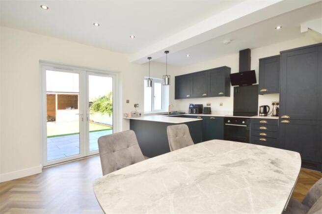 Kitchen/Dining Room
