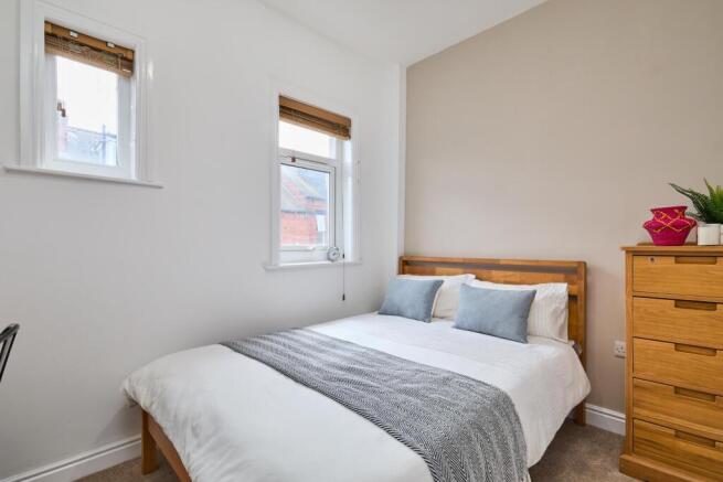 1 bed House Share to rent Image 10