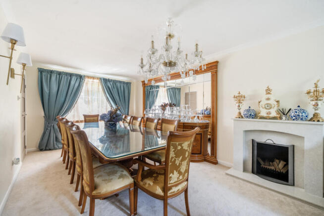 1299911-7-683804e...