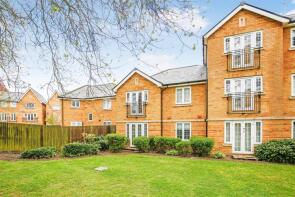 Flat 2, 3 Pear Tree Court, Forelle Way, Carshalton SM5 4BD