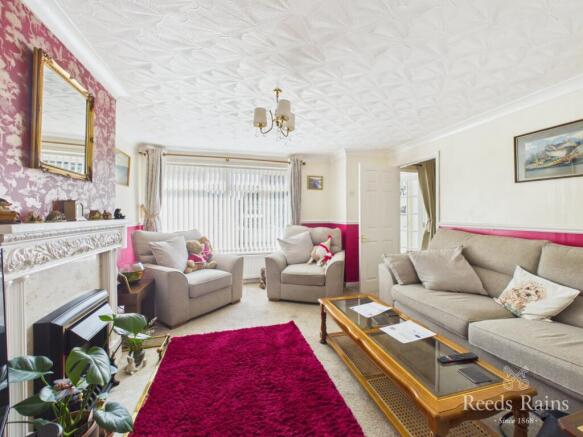 2 bed Semi-Detached for sale Image 4