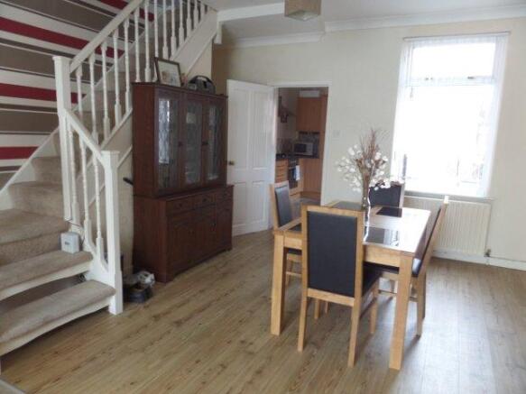 LOUNGE THROUGH TO DINING ROOM