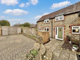 3, Chancery Mews, Lower Street, Merriott TA16 5NL