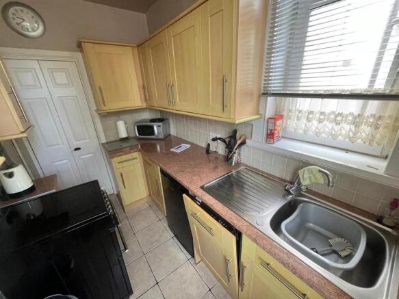 3 bed Semi-Detached for sale Image 5