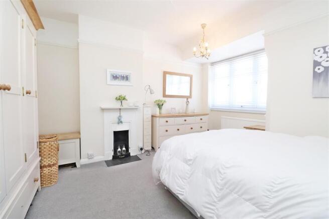 Bedroom 1.JPG