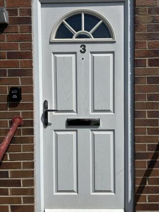 2 bed Flat to rent Image 5