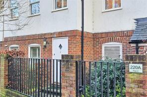 Flat 2, 220a, London Road, St. Albans AL1 1NU
