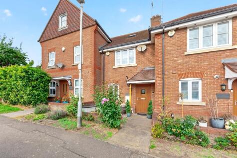 Fullerton Close, Markyate, St. Albans