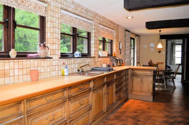 kitchen-breakfast room