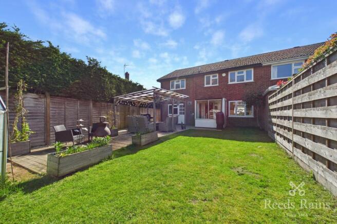 5 bed Semi-Detached for sale Image 6