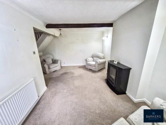 2 bed Terraced to rent Image 5