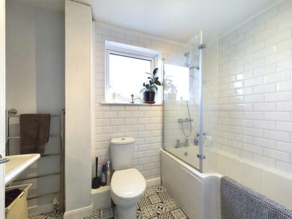 Photo 11