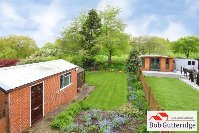ENCLOSED REAR GARDEN