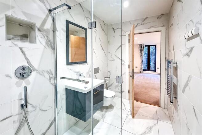 2 bed Apartment for sale Image 10