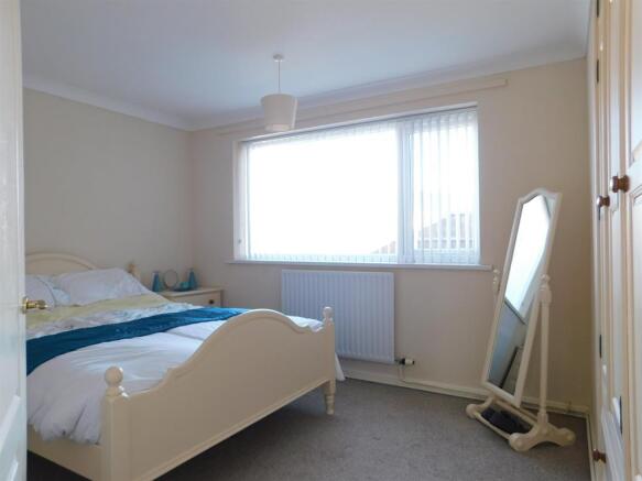bedroom 1a